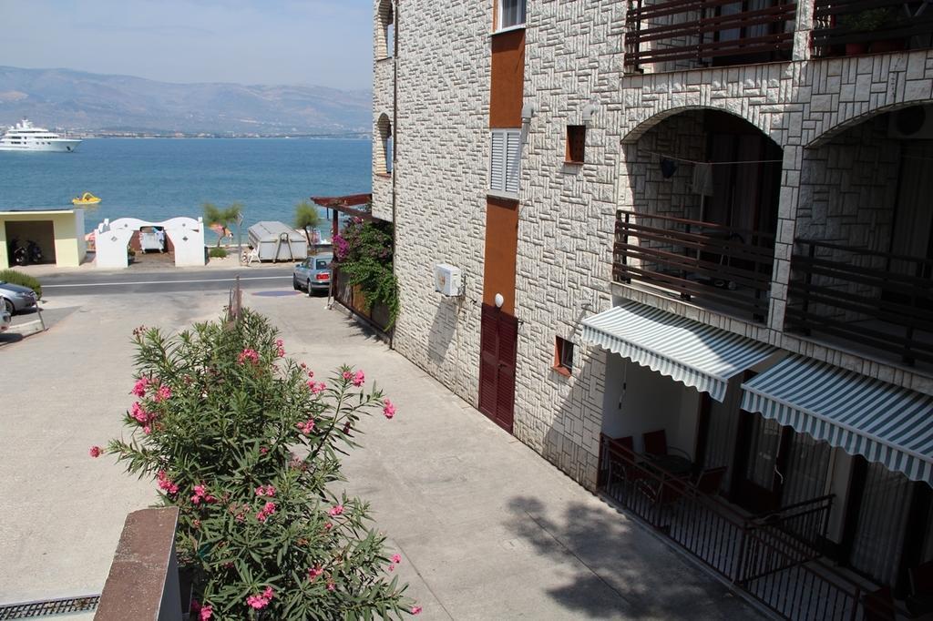 Apartments Coric Trogir Room photo